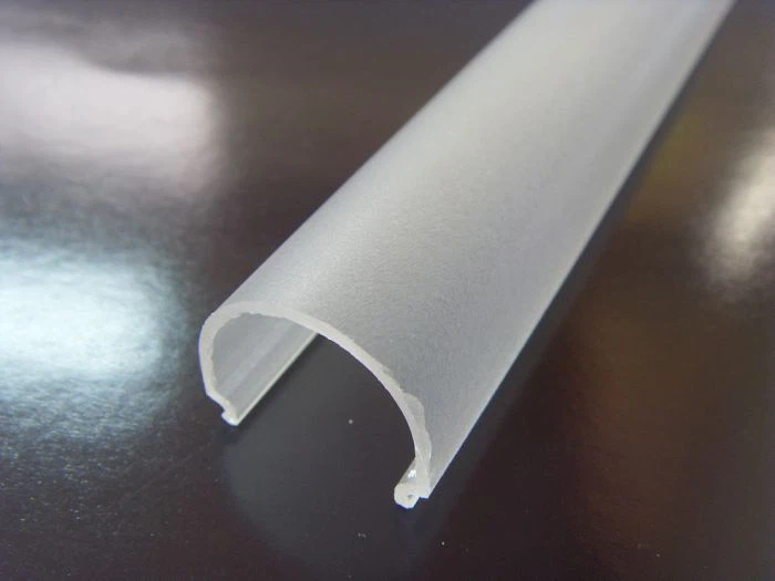 ویژگی های طلق مهتابی